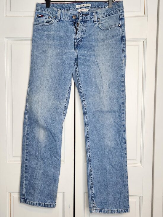 Tommy Hilfiger Classic Fit Jeans Light Wash Size 4A - Picture 2 of 10
